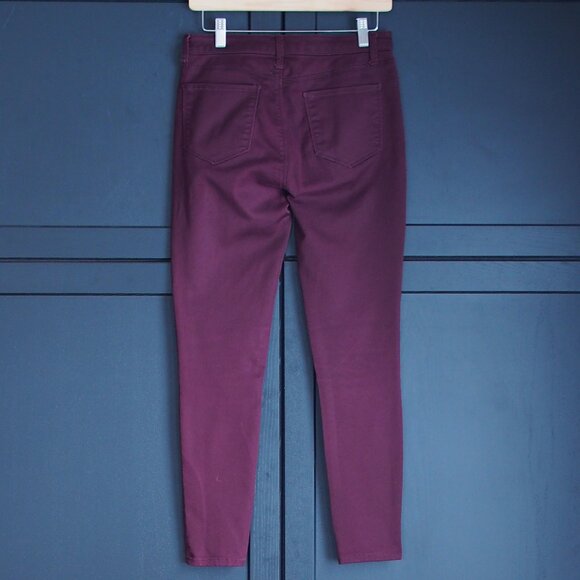 Design Lab | High-Rise Skinny Jeans - Picture 4 of 7